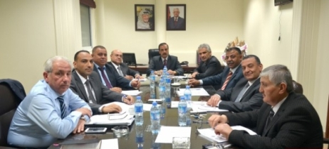 الأسرى للدراسات : الاحتلال يعتقل عددا من رجال الأعمال الفلسطينيين