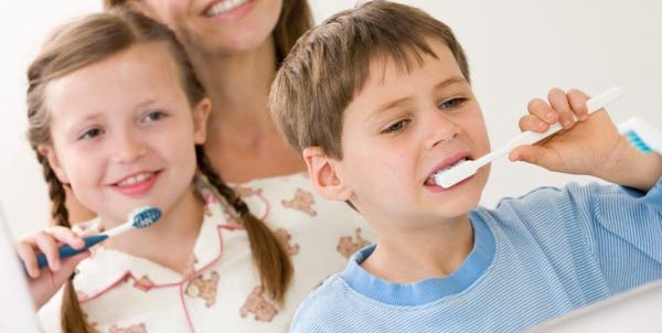 كيف نحمي الأطفال من آلام الأسنان؟