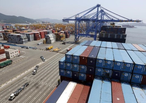 كوريا تتوقع زيادة في صادراتها بنسبة 2.8%