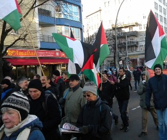 الجالية الفلسطينية في بلجيكا تنظم وقفة تضامنية مع الأسرى