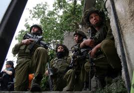 الاحتلال يقتحم ويداهم منازل المواطنين في جنين 