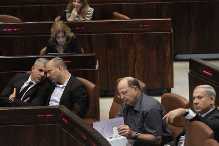 بينيت: قتل الفلسطينيين يجلب الحياة للإسرائيليين 