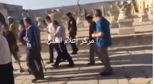 مستوطنون يقتحمون الأقصى بحماية قوات الاحتلال