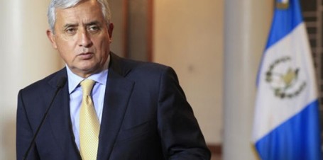 غواتيمالا.. أمر بالقبض على رئيس البلاد