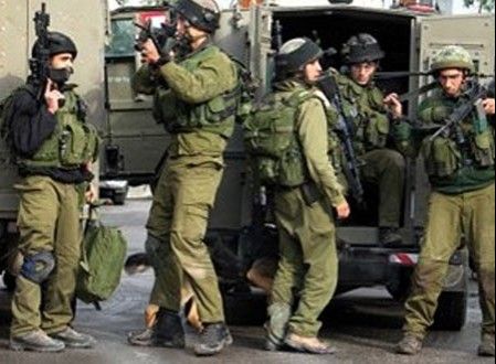 قوات الاحتلال تعتقل 16 مواطنا في الضفة