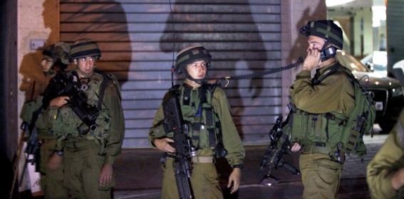 محدث.. الاحتلال يعتقل 13 مواطناً في القدس
