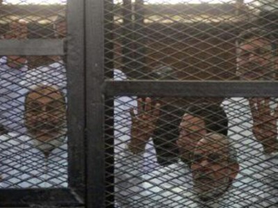 جنايات القاهرة تقرر حبس مرشد الإخوان و25 آخرين 3 سنوات