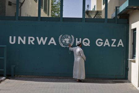 غزة... اقتحام مقر وكالة الغوث 