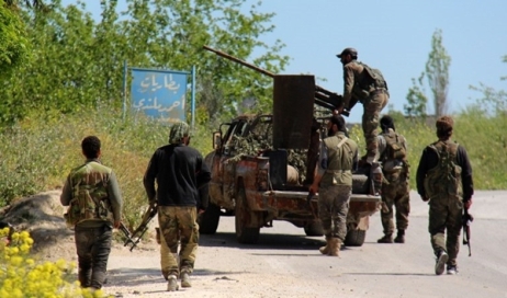 الجيش السوري يستهدف أرتالا للمسلحين في محيط مدينة جسر الشغور