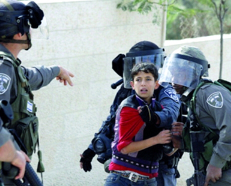 الاحتلال يعتقل 3 أطفال من القدس فجر اليوم