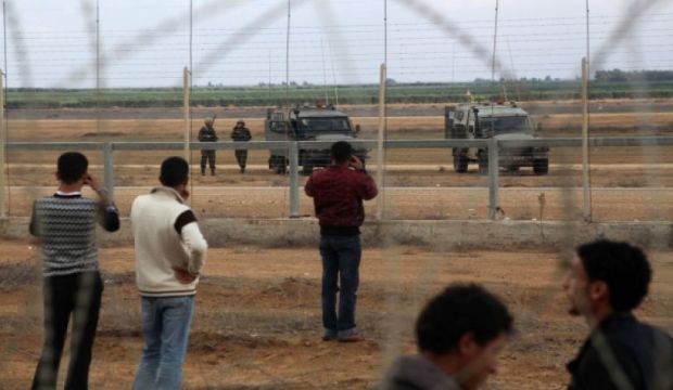 مصادر عبرية: اعتقال 4 فلسطينيين اجتازوا حدود غزة