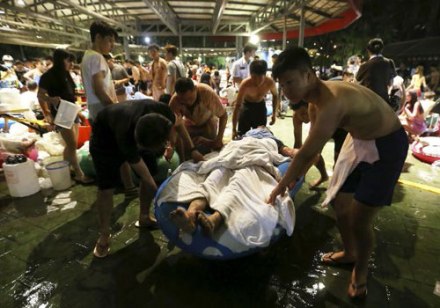 إصابة أكثر من 500 شخص بحريق متنزه في تايوان