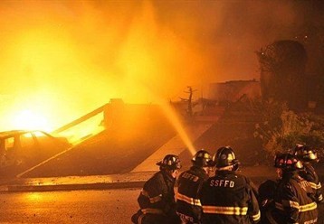 حريق ضخم في مكب النفايات الصلبة بجحر ادليك