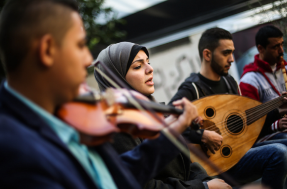 الاحتلال يمنع أمسية لفرقة 