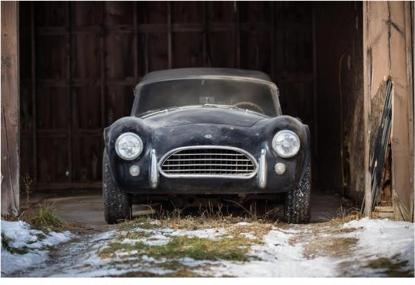 العثور على سيارة بمليون دولار في حظيرة امريكية 