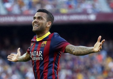 داني ألفيس يلمح لرحيله عن برشلونة 