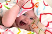 طرق سهلة لإضحاك الأطفال الرضع