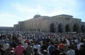 185 مواطناً من غزة أدوا الصلاة في المسجد الأقصى المبارك