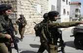 الاحتلال يعتقل فلسطينيين بذريعة تخطيطهما لتنفيذ عملية فدائية