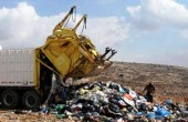 قوات الاحتلال تصادر شاحنة لجمع النفايات في نابلس