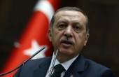 اردوغان ينسحب خلال القاء كلمة لأحد معارضيه في اجتماع بانقرة