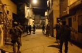الاحتلال يعتقل 14 مواطنا من الخليل ونابلس