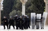 قوات الاحتلال تفرض قيود على دخل المصلين للمسجد الأقصى