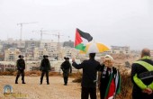 قوات الاحتلال تقمع مسيرة بلعين الأسبوعية