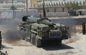 كوريا الشمالية تحرك صاروخا باليستيا تجاه ساحلها الغربي