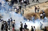 تواصل المواجهات مع الاحتلال في احياء بالقدس
