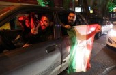 مئات الإيرانيين يحتفلون بالاتفاق النووي في شوارع طهران