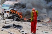 مقتل 3 أشخاص وإصابة آخرين في تفجير سيارة مفخخة بمقديشو