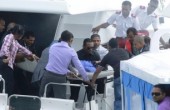 نجاة الرئيس المالديفي من انفجار مركبه وإصابة زوجته