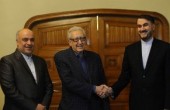الإبراهيمي يصل طهران لبحث الأزمة السورية 