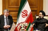 الشورى الإيراني: الحكومة والشعب يقفان بحزم في مواجهة الأطماع الخارجية