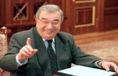 وفاة رئيس الوزراء الروسي الأسبق يفغيني بريماكوف