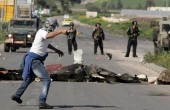 اندلاع مواجهات بين الفلسطينيين وقوات الاحتلال جنوبي نابلس