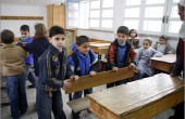 التربية تدعو للضغط على الاحتلال لوقف انتهاكاته بحق التعليم في فلسطين