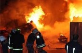 إصابة شاب ووالدته بالاختناق بحريق منزل جنوب الخليل