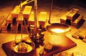 ارتفاع الذهب مع توسع العجز بالميزان التجاري الأمريكي 