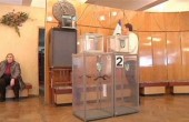 اقليما دونيتسك ولوغانسك يستعدان لاجراء استفتاء الاستقلال