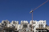 مستوطنون يتظاهرون دعماً لمشروع 