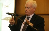 غلعاد: نرجح مواجهة أمنية وسياسية مع الفلسطينيين في 2016