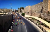 القدس تشهد مارثونا تهويديا والاحتلال يغلق طرقاتها