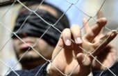 50 أسيراً يعلنون إضرابهم عن الطعام رفضاً لقطع رواتبهم من قبل السلطة