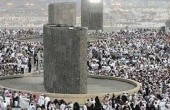 المسلمون يحتفلون بعيد الأضحى.. الحجاج يواصلون رمي الجمرات 