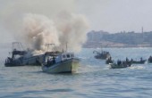 الاحتلال يعاود استهداف مراكب الصيادين في بحر غزة