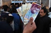 صرف رواتب موظفي غزة يترك ارتياحا في أوساطهم 