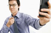 سقوط 5 أشخاص من أعلى سطح منزل بإسبانيا بسبب صورة 