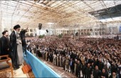 السيد خامنئي: طهران لن تسمح بإهانة حرمة علمائها النووين